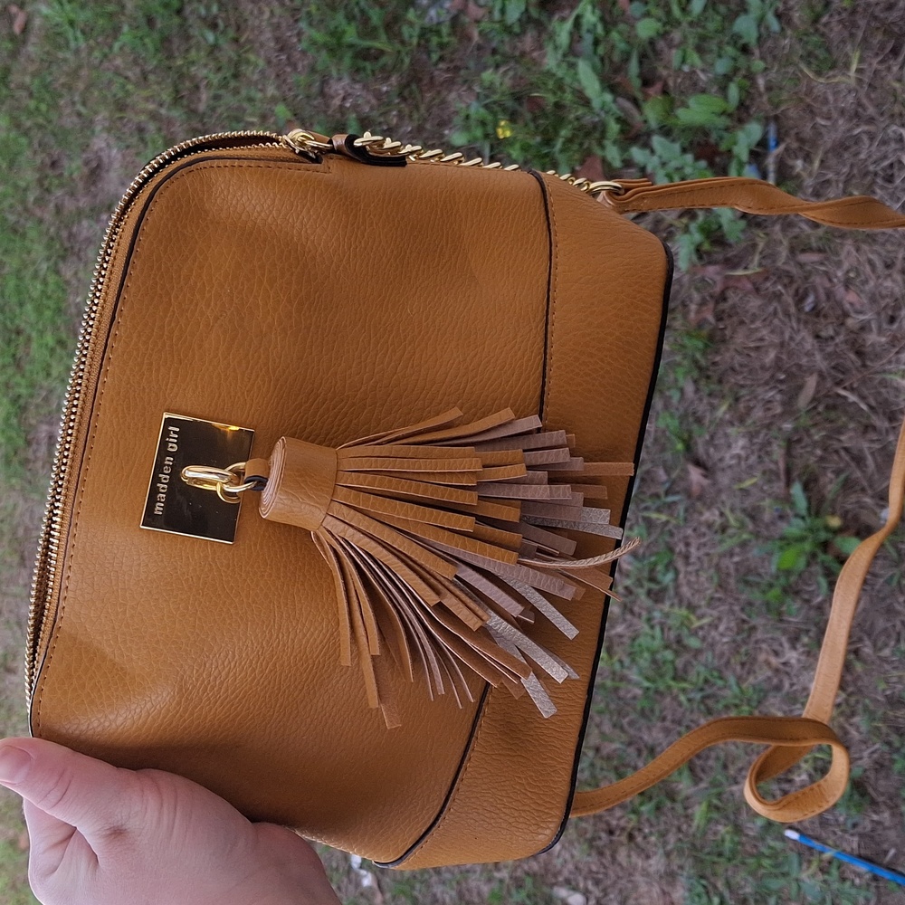 Madden Girl Mustard Yellow crossbody purse
